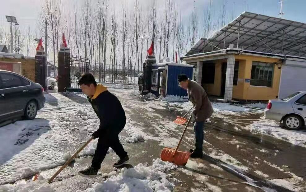 胡安民---畢業(yè)后考取河北省唐山市選調(diào)生。