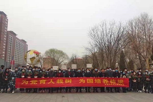 奉獻(xiàn)綠色，收獲希望