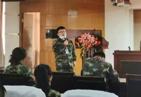 保定理工學院召開學工周例會