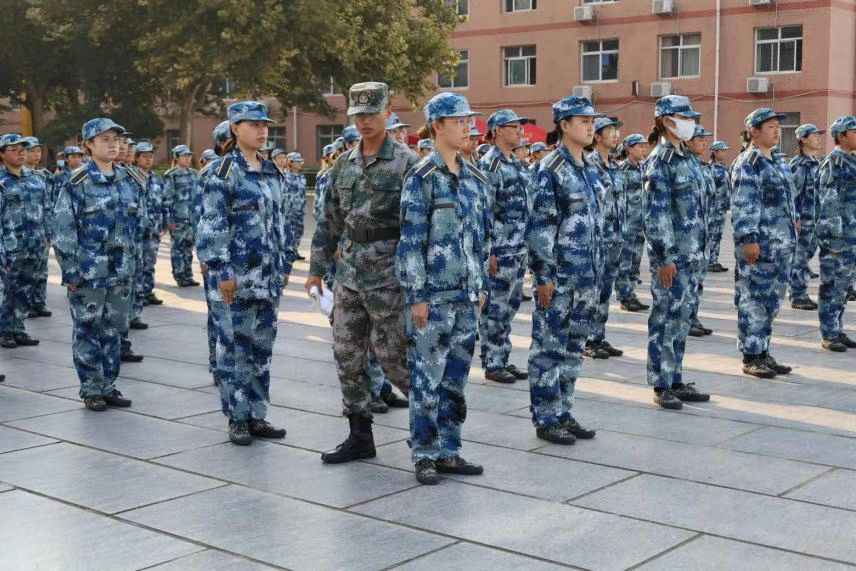 談一別奮斗路 聚四載同窗情 ——保定理工學(xué)院2022屆畢業(yè) 生歡送會