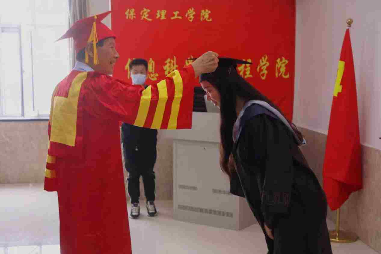 談一別奮斗路 聚四載同窗情 ——保定理工學(xué)院2022屆畢業(yè) 生歡送會