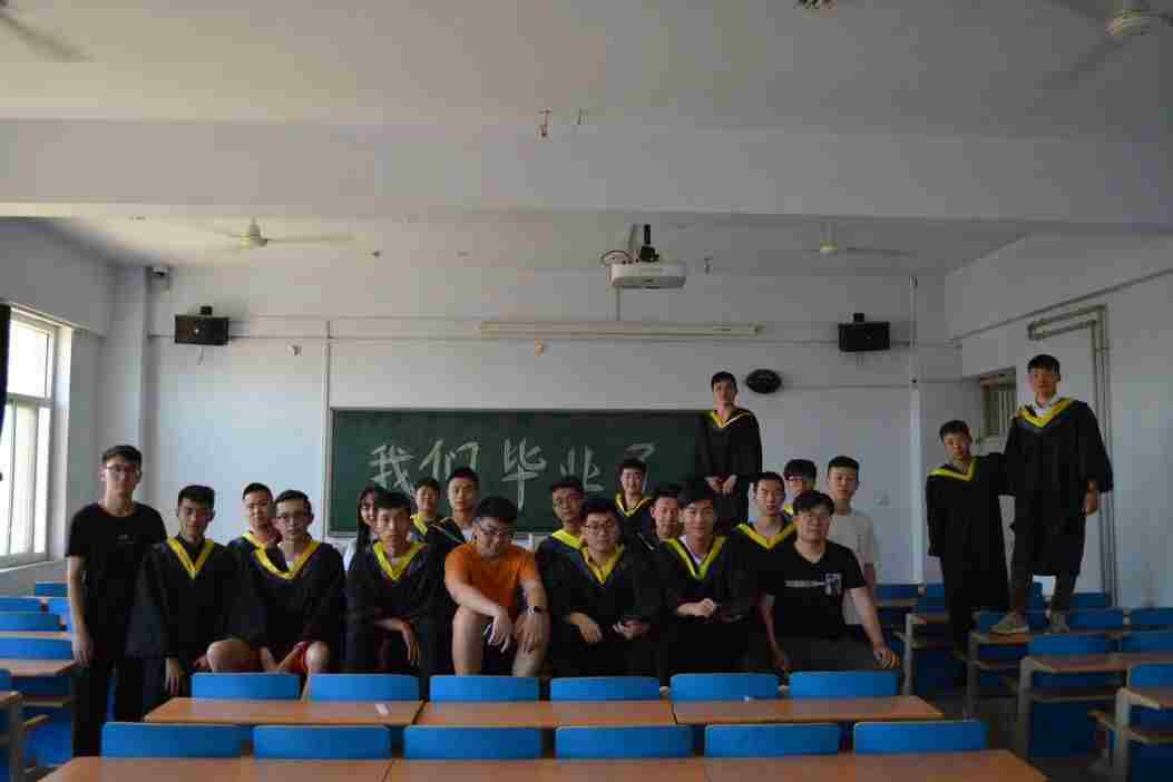 談一別奮斗路 聚四載同窗情 ——保定理工學(xué)院2022屆畢業(yè) 生歡送會