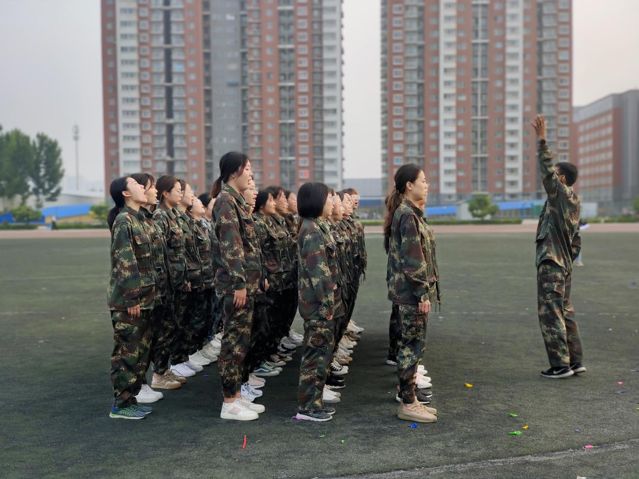 強(qiáng)化凝“新”聚力,賡續(xù)立德樹人——我校“傳幫帶”式新入職輔導(dǎo)員培訓(xùn)圓滿結(jié)束