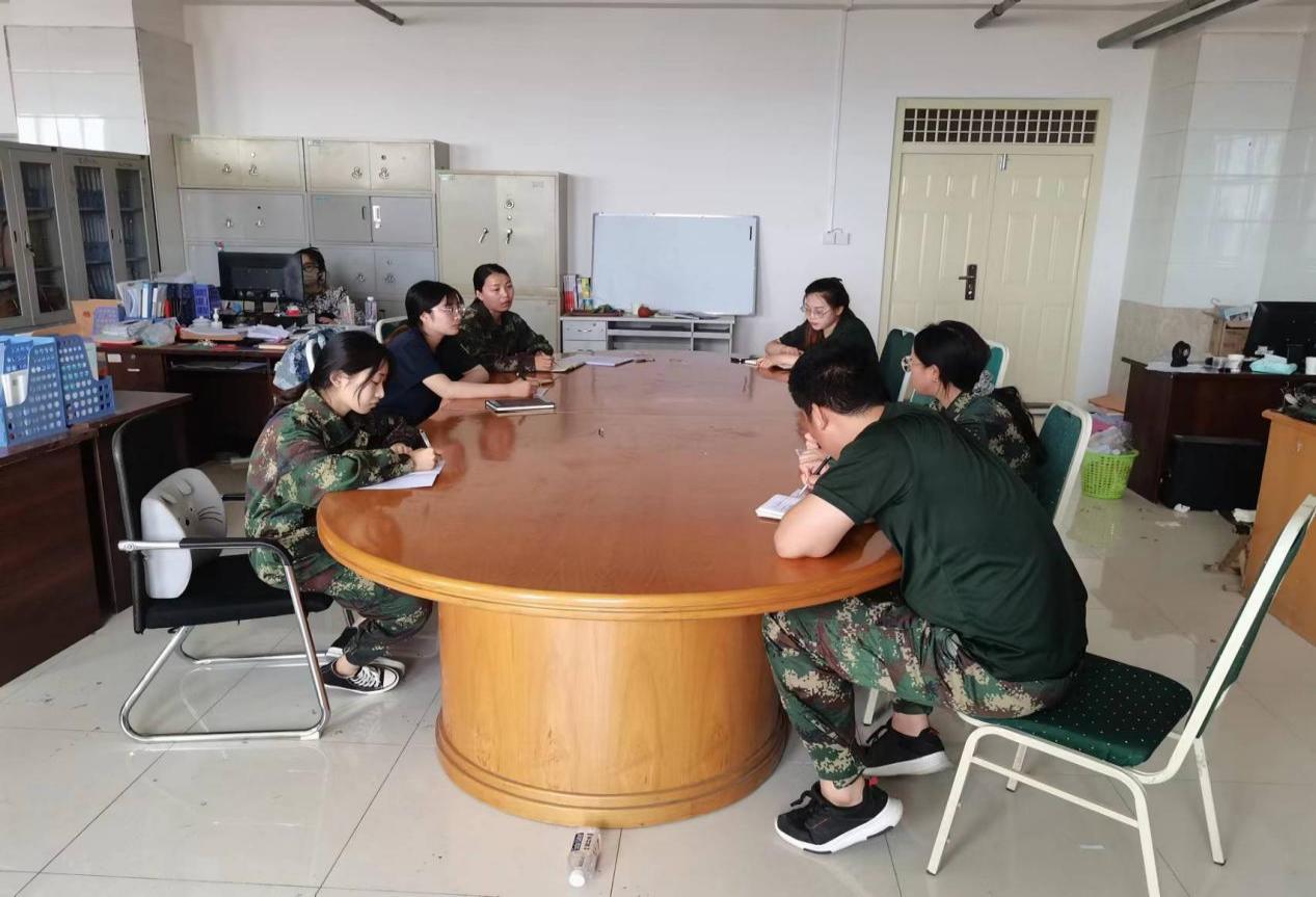 強(qiáng)化凝“新”聚力,賡續(xù)立德樹人——我校“傳幫帶”式新入職輔導(dǎo)員培訓(xùn)圓滿結(jié)束