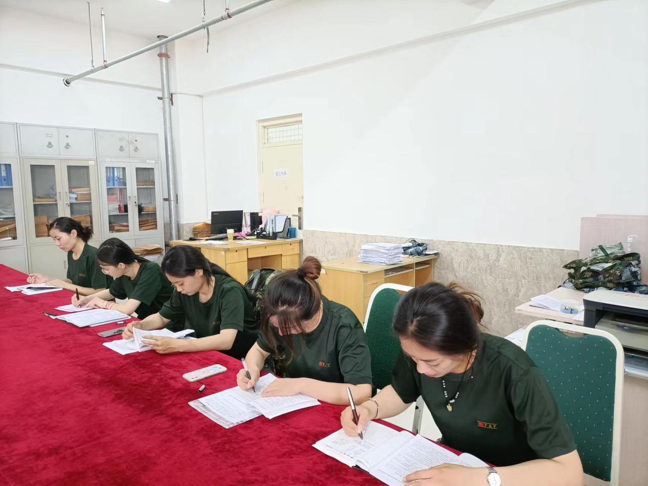 強(qiáng)化凝“新”聚力,賡續(xù)立德樹人——我校“傳幫帶”式新入職輔導(dǎo)員培訓(xùn)圓滿結(jié)束