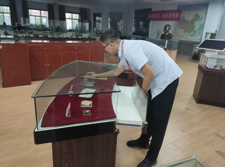 立足崗位履職盡責  創新舉措優化服務