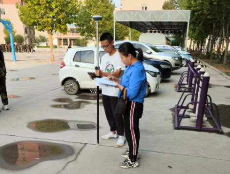 發揮專業技能優勢  技術服務校園建設