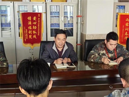 保定理工學(xué)院藝術(shù)學(xué)院召開學(xué)生黨員 座談會