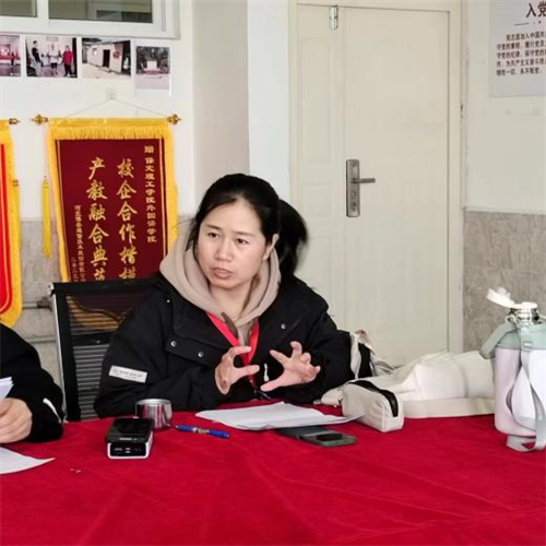 2024屆畢業論文中期檢查評審會圓滿舉行