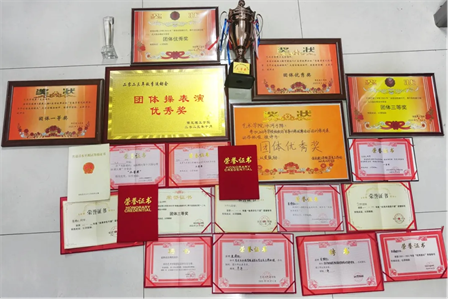 “追尋榜樣的光芒”——保定理工學院藝術學院 | 欒博凱