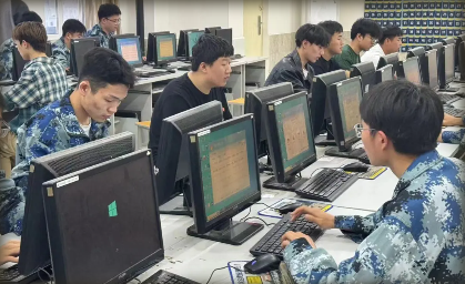 校園打字測(cè)速大賽：指尖飛揚(yáng)，速度激情