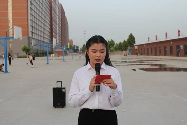 保定理工學(xué)院||管理學(xué)院||“趣”享運(yùn)動(dòng)，“味”你加油—我院舉辦趣味運(yùn)動(dòng)會(huì)