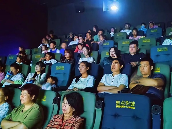 保定理工學院||管理學院||桃李花開，感謝有你——我院為慶祝第39個教師節舉行觀影活動