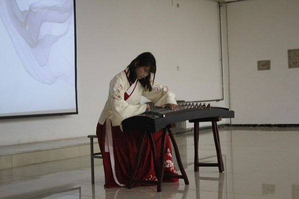 保定理工學(xué)院‖管理學(xué)院‖我院舉行“星光閃耀，激情夏夜”才藝展示大賽