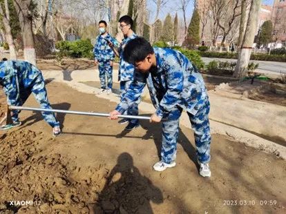 我為同學做實事｜ 以“勞”樹德，以“勞”育美