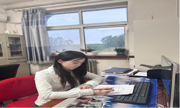 榜樣引領(lǐng)|保定理工學(xué)院|管理學(xué)院|我院優(yōu)秀畢業(yè)生修靜文、修靜雅雙胞胎姐妹“神同步”逆襲，比肩上岸