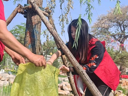 “志愿新時代，志愿服務行”——保定理工學院藝術學院與淮軍公所博物館五一勞動節志愿服務活動