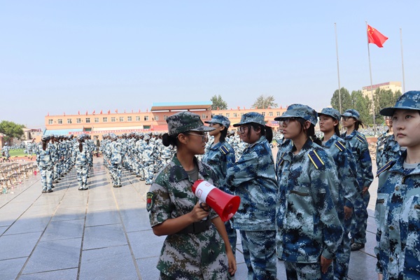 保定理工學院||管理學院||揚帆起航，2023級軍訓進行時！