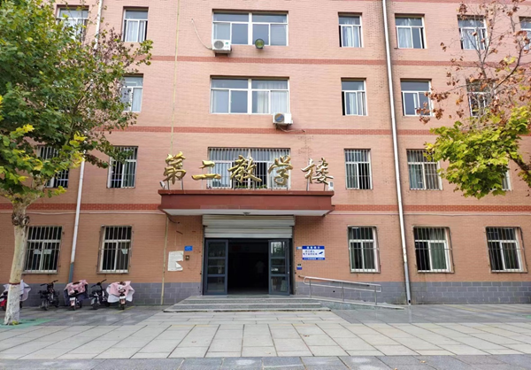 保定理工學院||管理學院||叮咚，你有一篇校園介紹請查收！