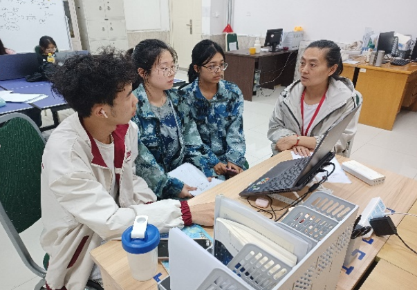 數學教研室組織學生參加第十六屆電工杯數學建模競賽