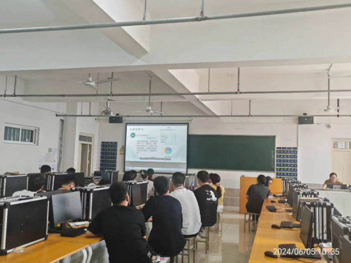 強技能，促提升——信息科學(xué)與工程學(xué)院教師技能系列培訓(xùn)（五）順利開展