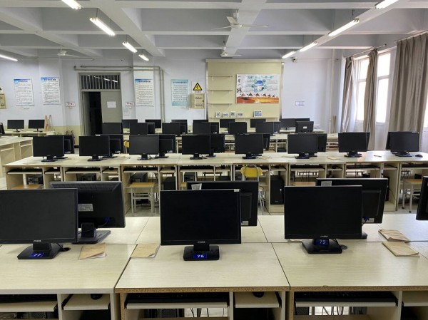 經濟學院實驗室建設介紹