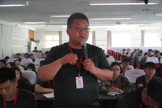 保定理工學院組織召開征兵工作培訓會