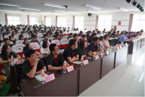 保定理工學院聯合蓮池區疾控中心開展輔導員心理健康培訓工作