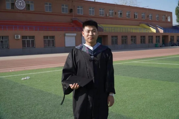 胸懷青云，不忘赤心｜信息科學與工程學院2024屆省級優(yōu)秀畢業(yè)生特輯（九）