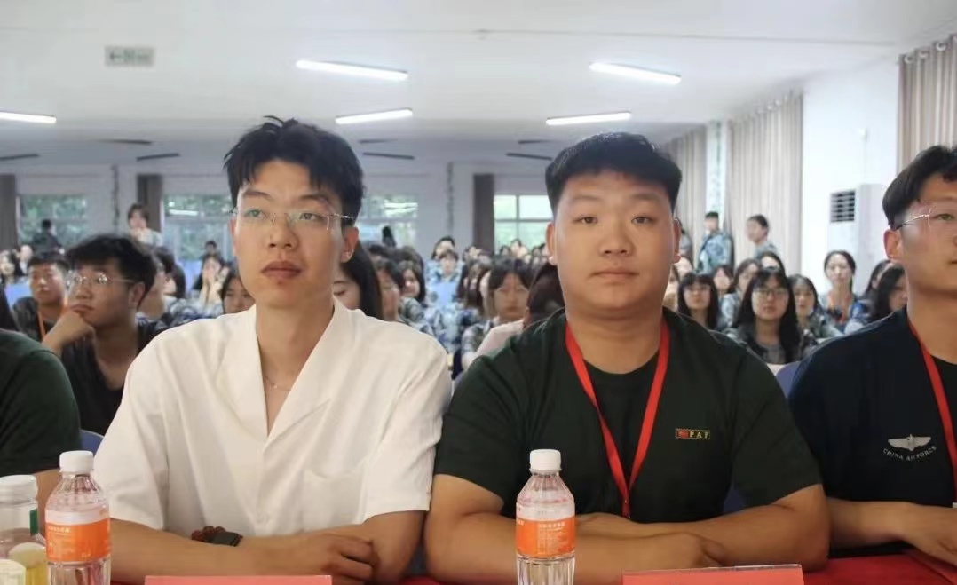 保理會計學院聚青春之火,譜會院華章