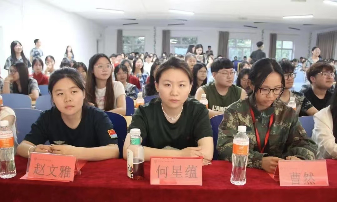 保理會計學院聚青春之火,譜會院華章