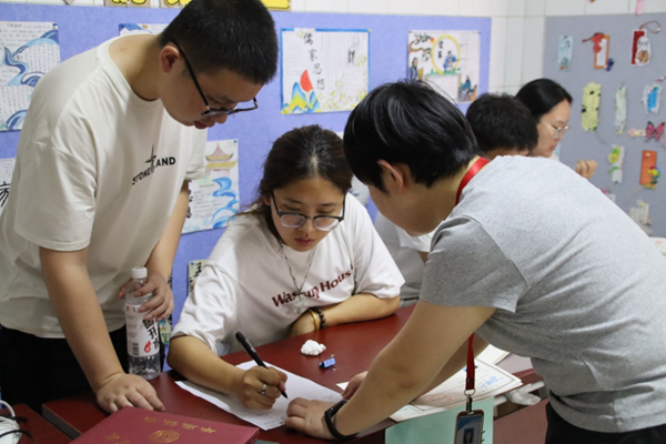 畢業季|保定理工學院|管理學院|畢業驪歌起，青春再啟航—我院2024屆畢業生平安離校