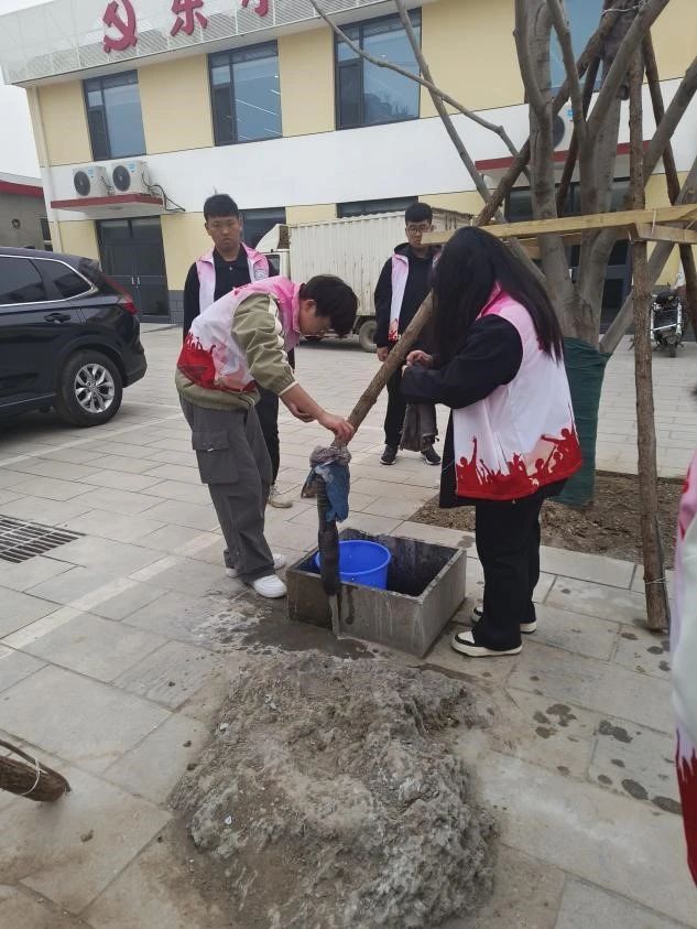 志愿于心，服務于行