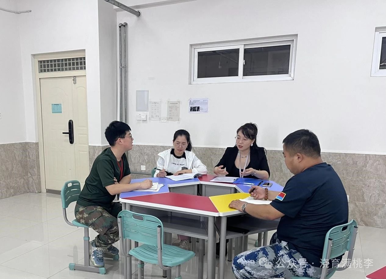 “鑄魂育人守初心，立足崗位擔使命”輔導員專題培訓