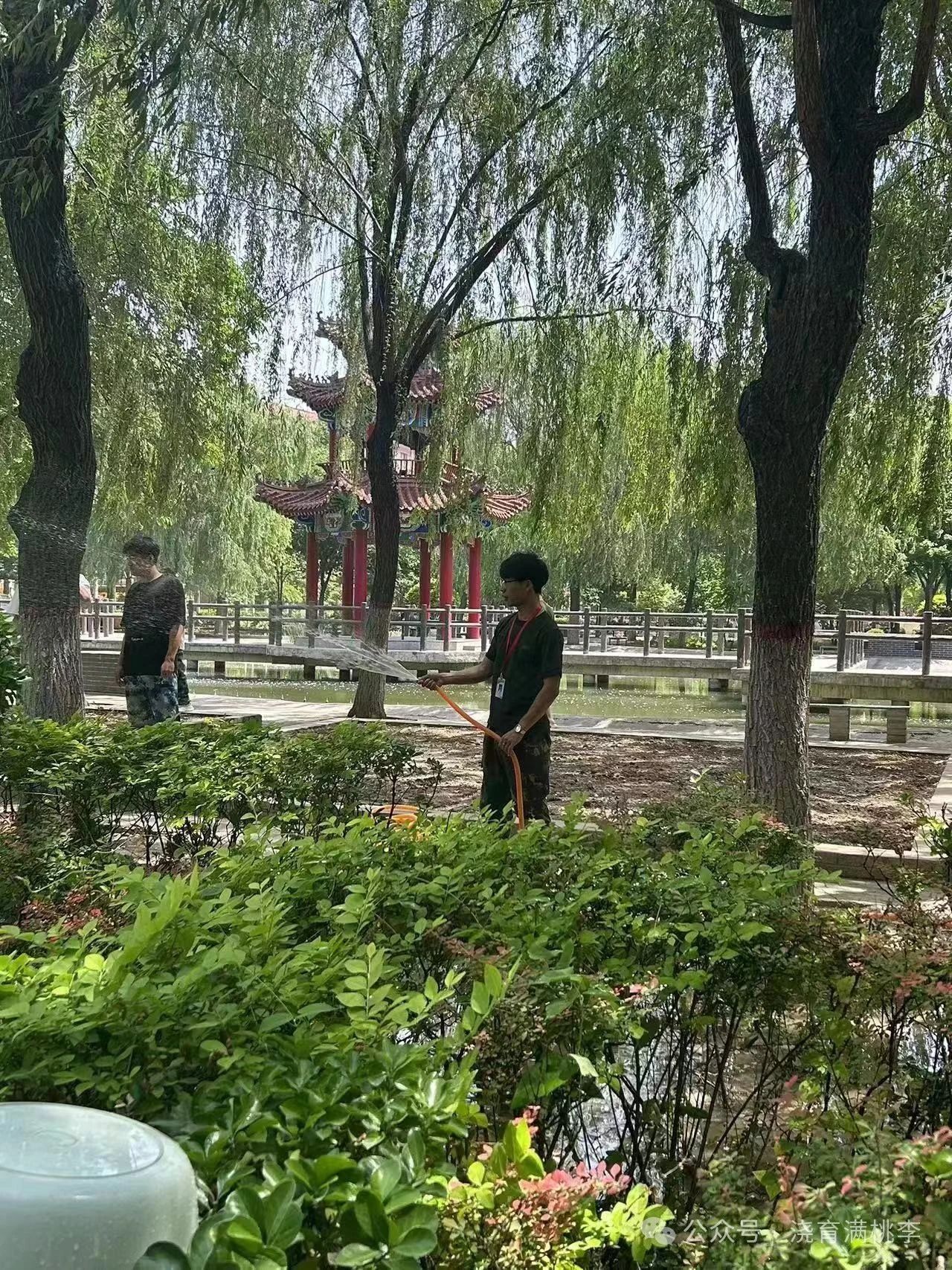 勞動踐于行，美德鑄于心