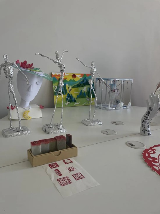 美育如光，熹微朝陽