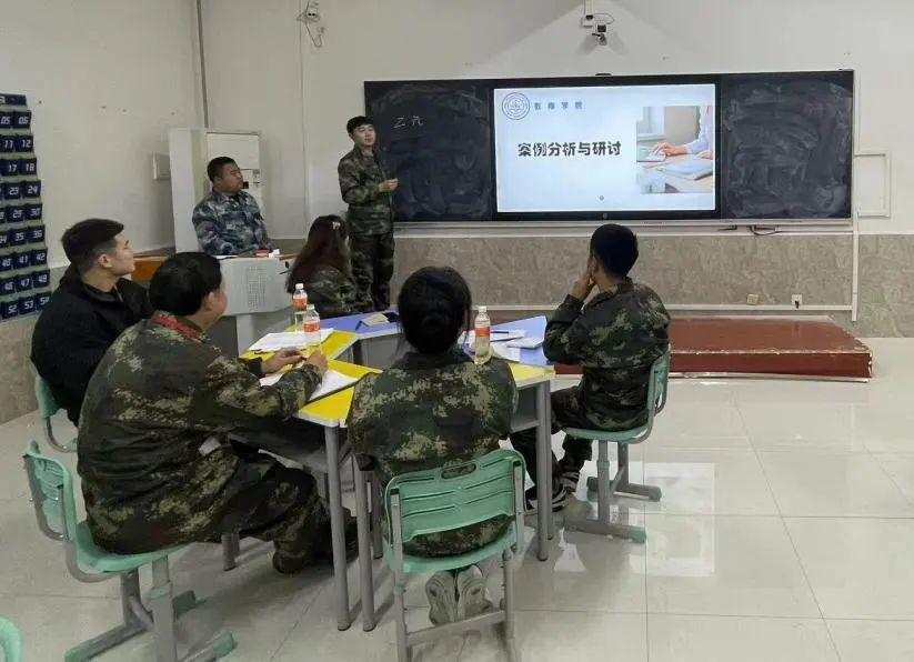 “鑄魂育人守初心，立足崗位擔使命”輔導員培訓