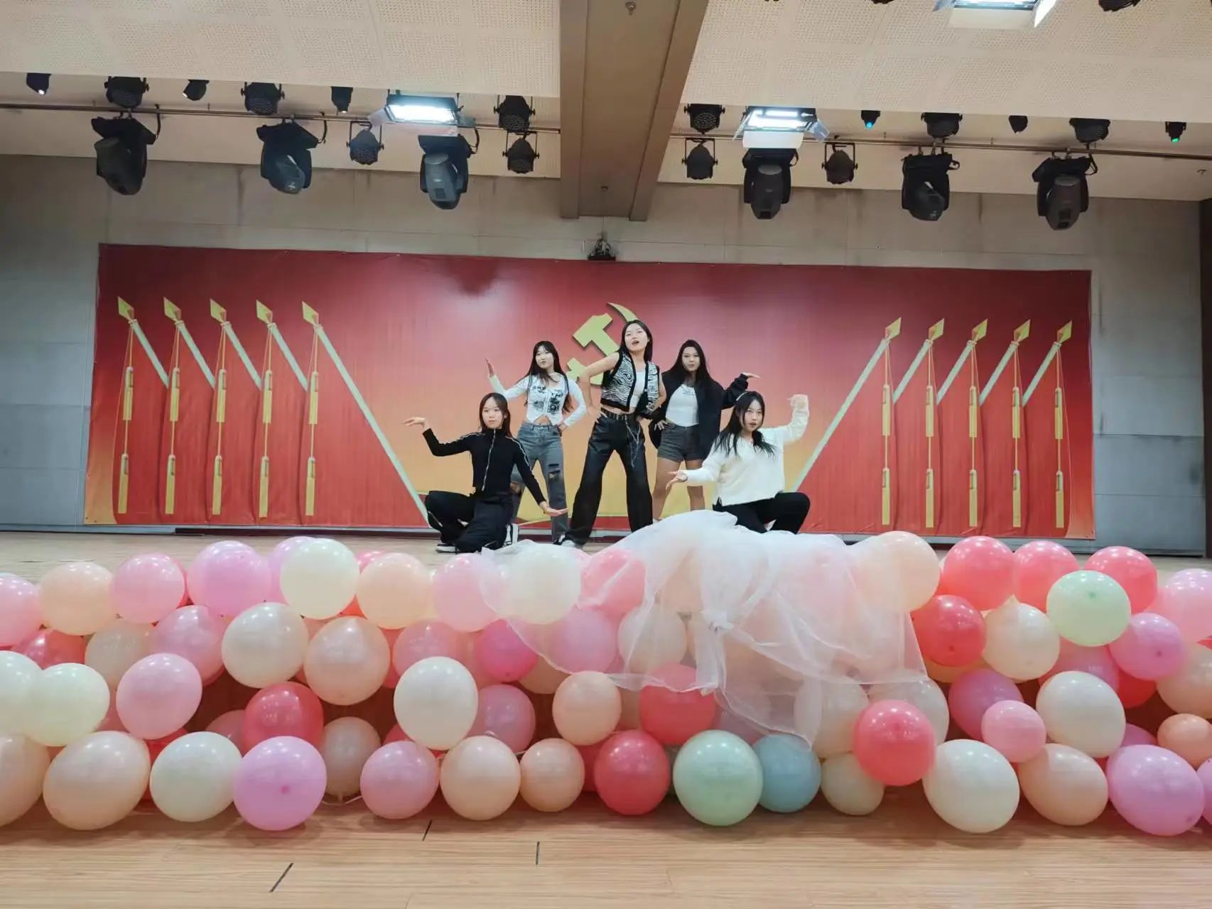 學生會傳承交接儀式暨文藝匯演