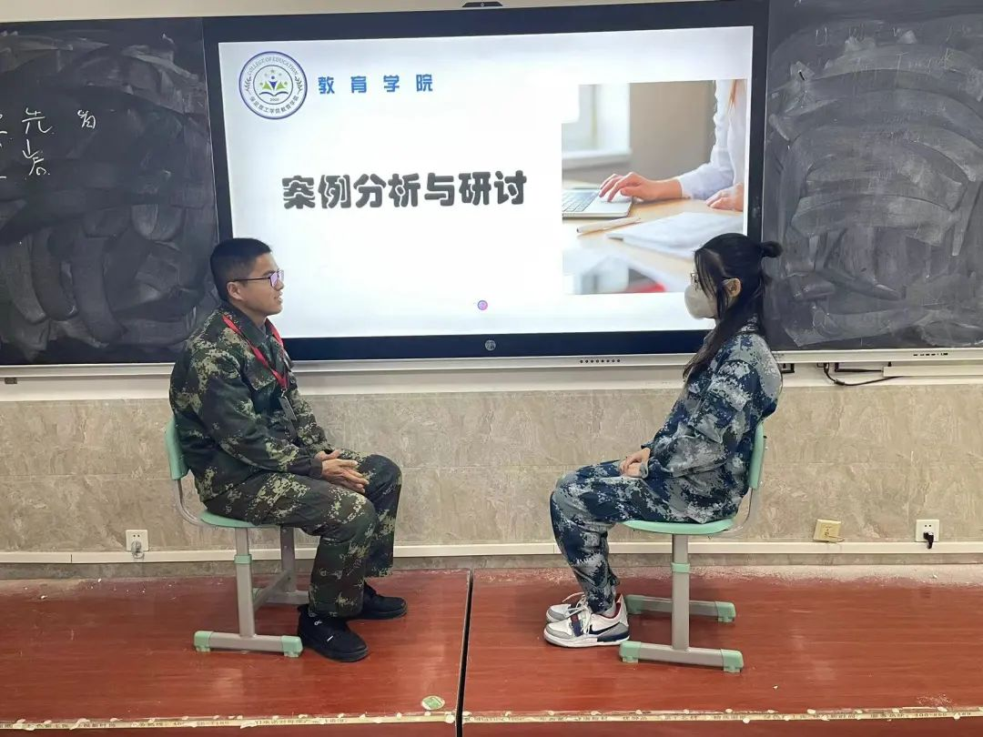 “鑄魂育人守初心，立足崗位擔使命”輔導員培訓