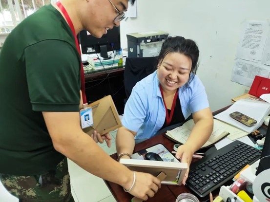 老師，請簽收教師節禮物