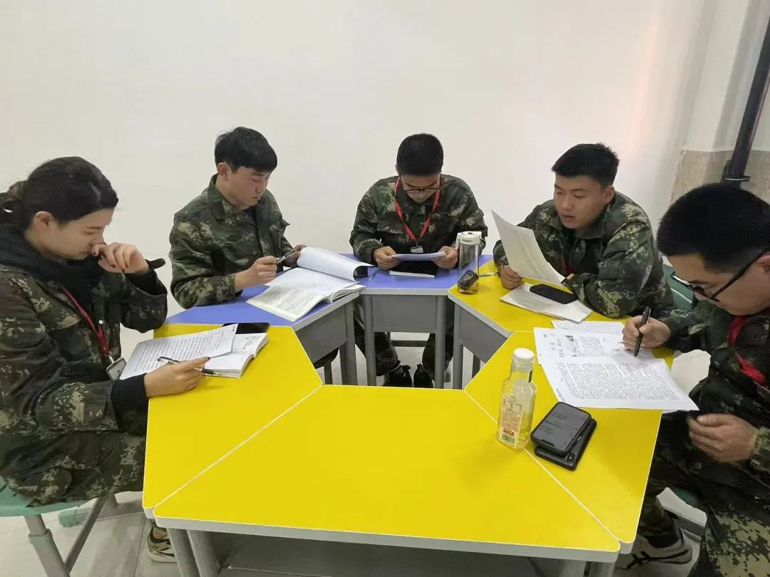 “鑄魂育人守初心，立足崗位擔使命”輔導員培訓