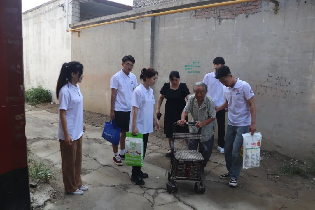 社會實踐(十二)|追溯紅色記憶,筑牢信仰根基——保定理工學院會計學院“三下鄉(xiāng)”社會實踐