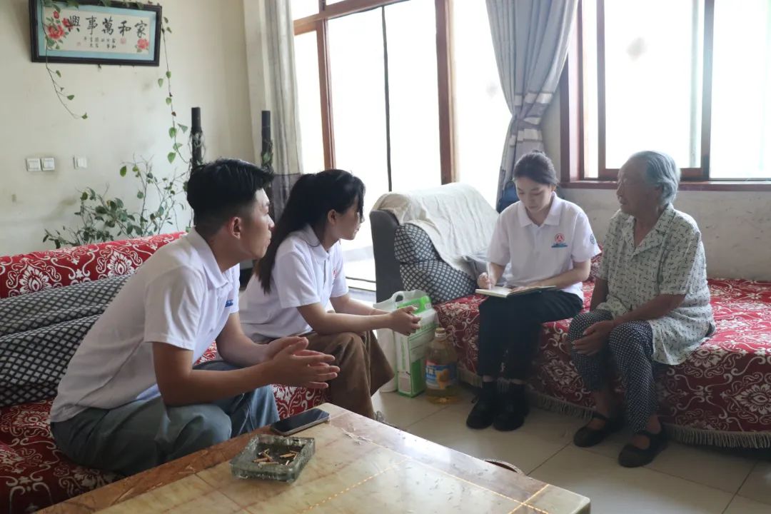 社會實踐(十二)|追溯紅色記憶,筑牢信仰根基——保定理工學院會計學院“三下鄉(xiāng)”社會實踐