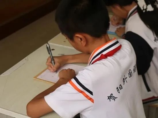 社會實踐(十八)|七彩假期護童夢,情暖童心傳文明②——保定理工學院經(jīng)濟學院“三下鄉(xiāng)”社會實踐