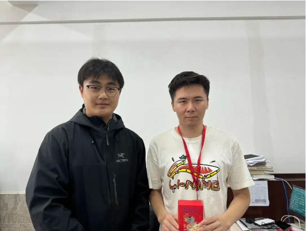 情意滿中秋，月餅送祝福|信工學院為教職工發放中秋月餅