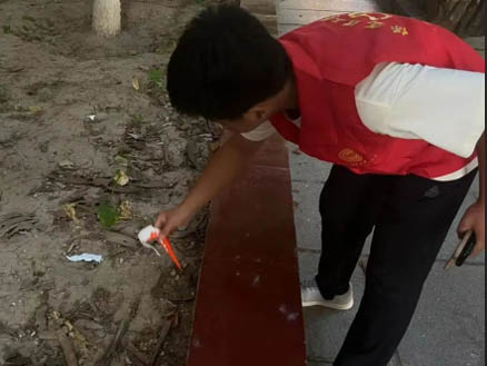 “彎腰拾起責任，行動扮靚校園”｜信息科學與工程學院開展“倡行彎腰行動”主題活動（一）