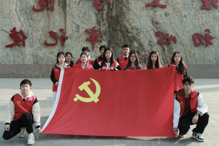 “重陽敬老，愛在行動”|信息科學與工程學院開展關愛慰問老人活動