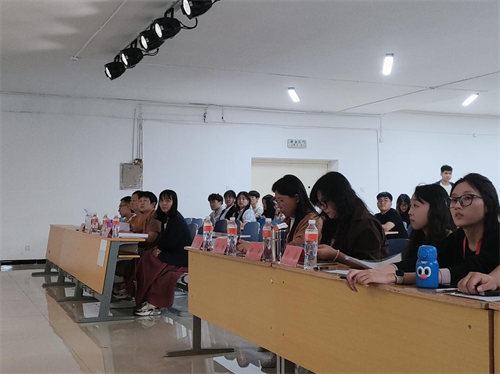 外國(guó)語學(xué)院參加中華職業(yè)教育創(chuàng)新創(chuàng)業(yè)大賽校賽