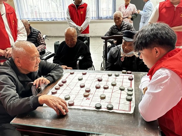 孝老敬老｜保定理工學院｜管理學院｜傳承孝老情 志愿暖人心——善孝居老年服務中心志愿服務