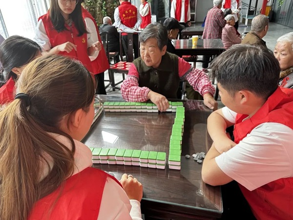 孝老敬老｜保定理工學院｜管理學院｜傳承孝老情 志愿暖人心——善孝居老年服務中心志愿服務